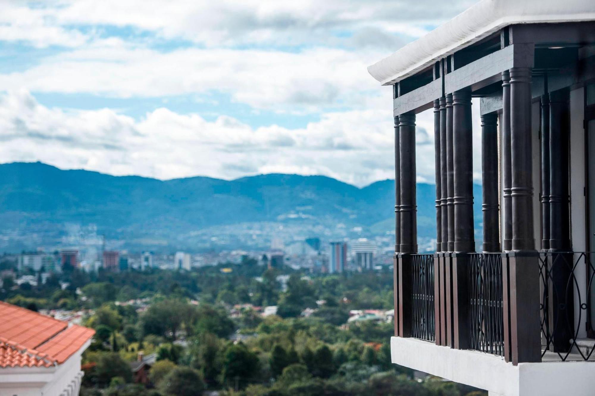 Ac Hotels By Marriott Guatemala City Exterior foto