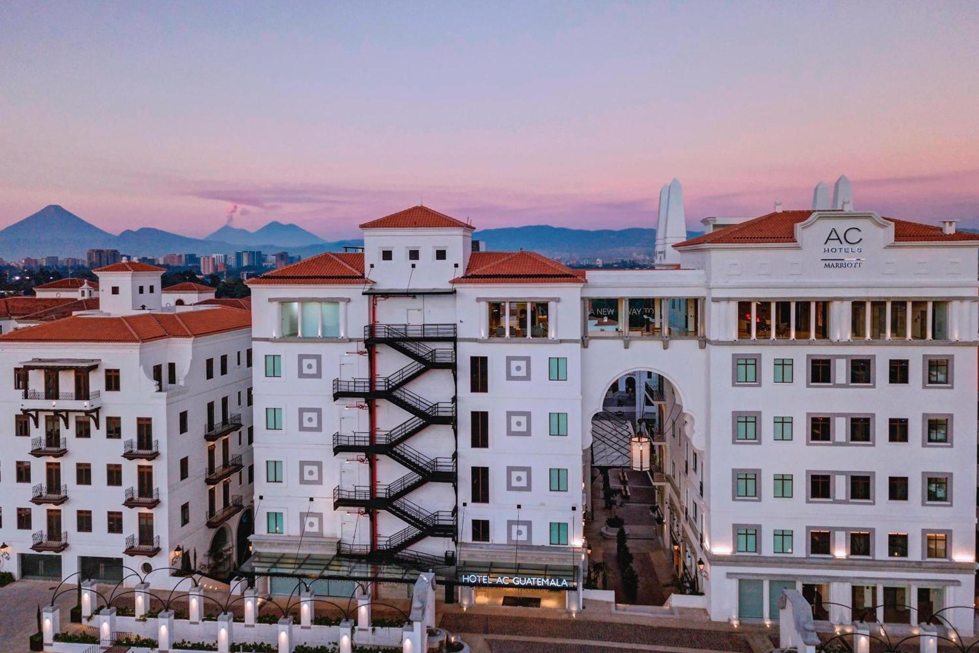 Ac Hotels By Marriott Guatemala City Exterior foto