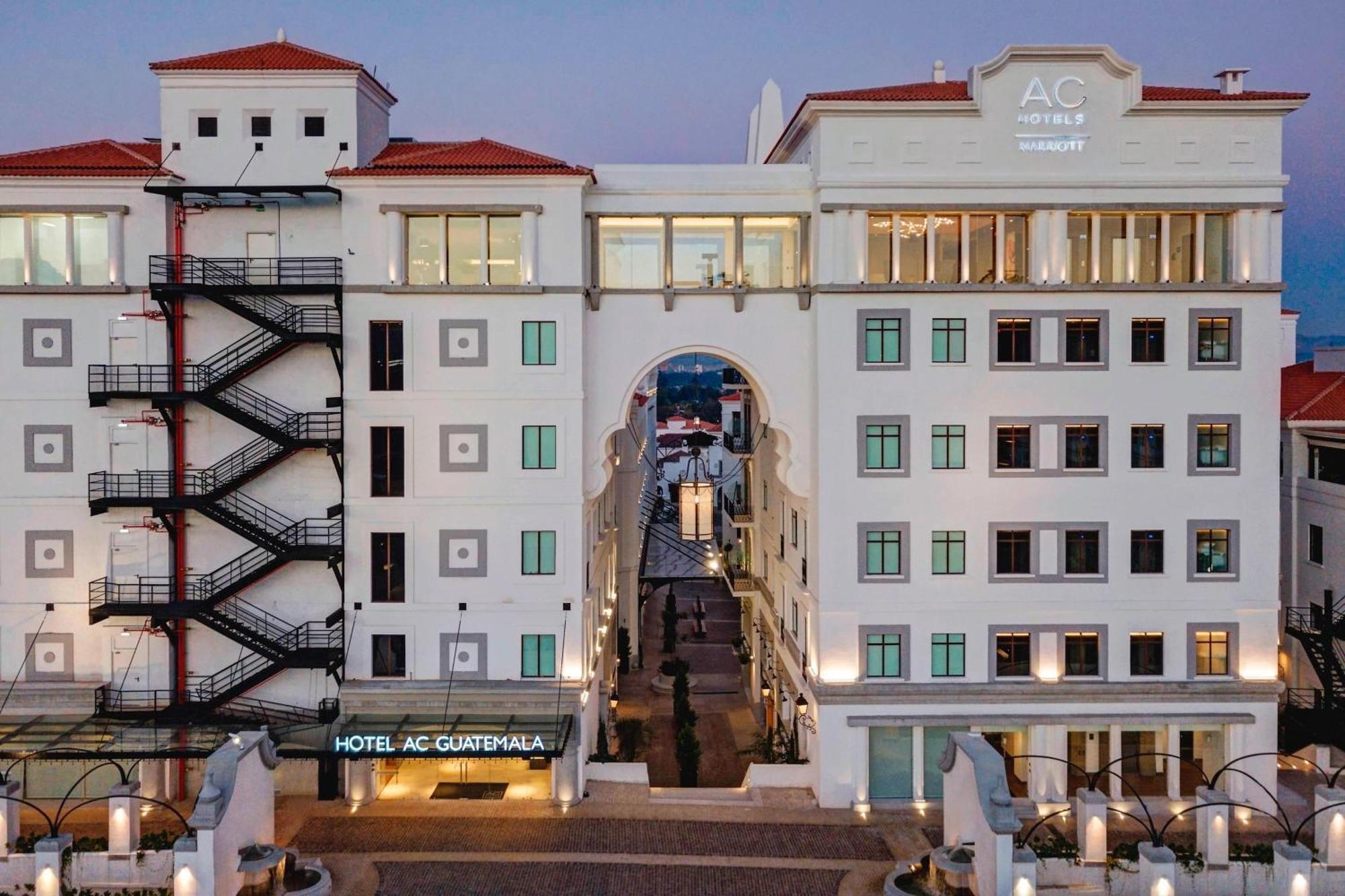 Ac Hotels By Marriott Guatemala City Exterior foto